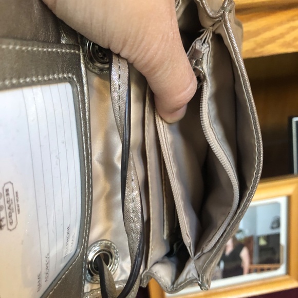 Coach Crossbody Metallic Hangtag Included Early 2000s - Picture 14 of 15